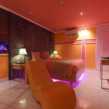 Hotel Chiic House 1 - Khach San Tinh Yeu Da Nang Esterno foto