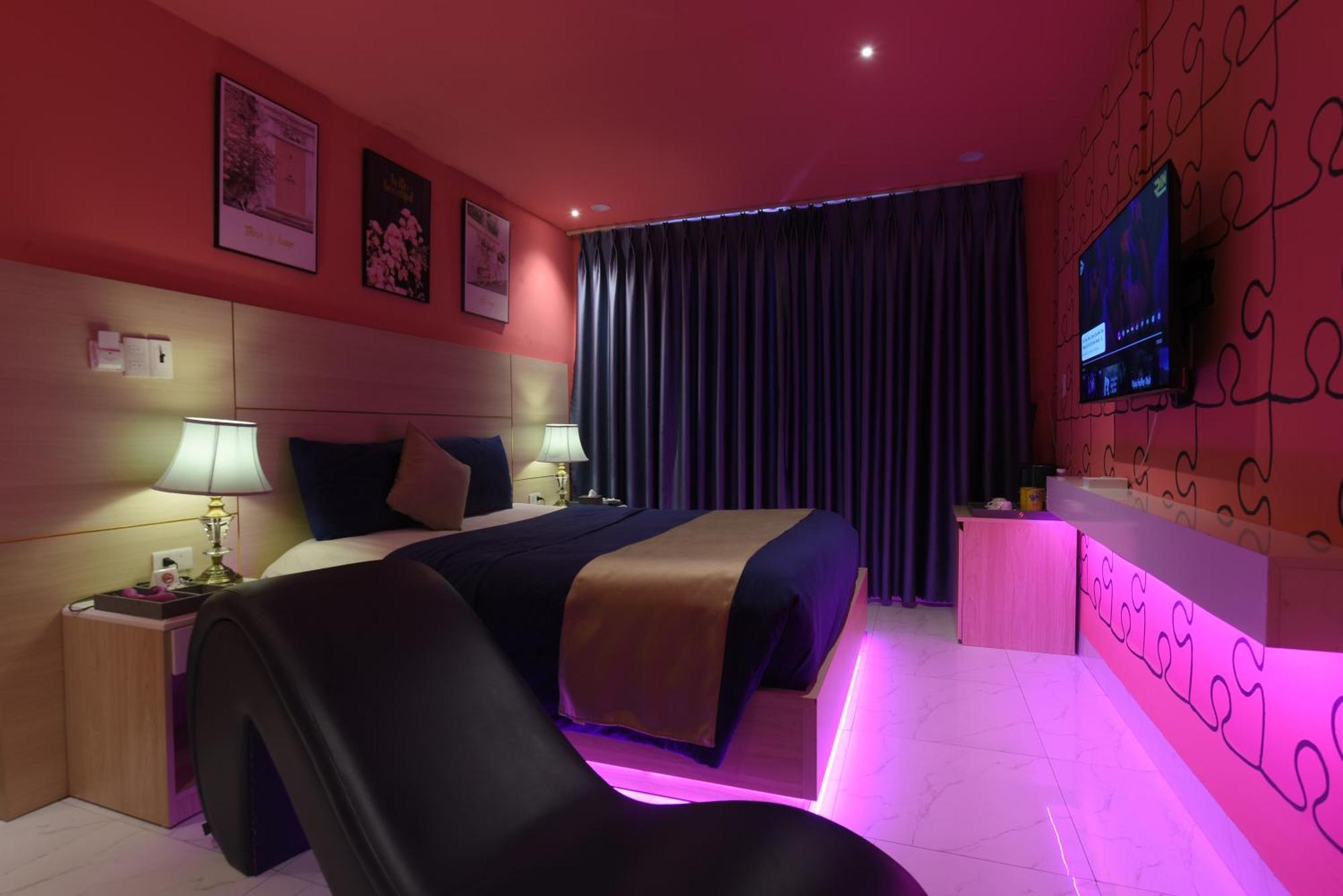 Hotel Chiic House 1 - Khach San Tinh Yeu Da Nang Esterno foto