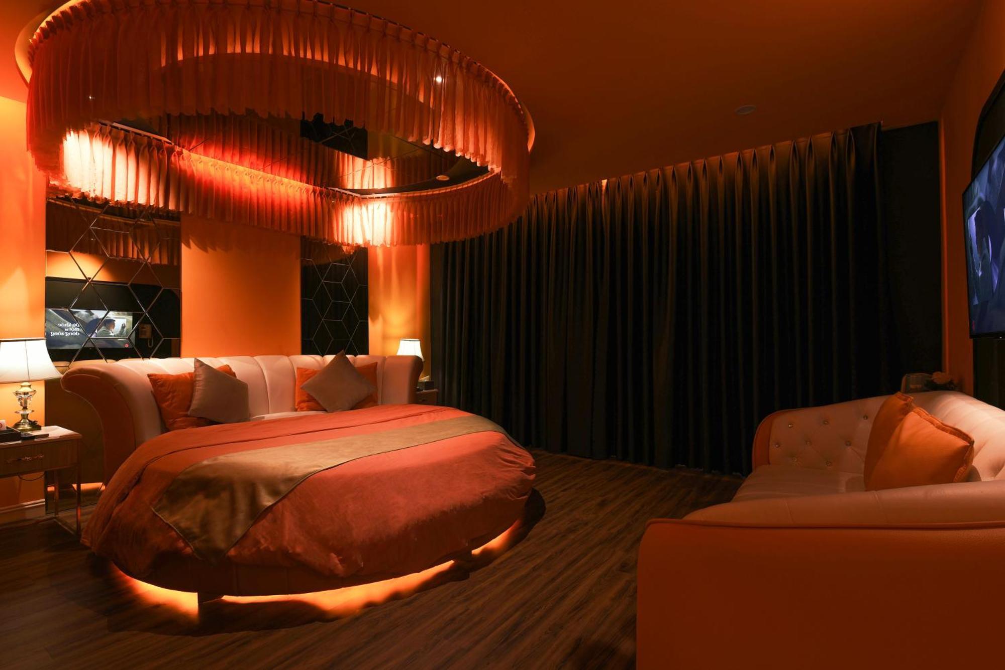 Hotel Chiic House 1 - Khach San Tinh Yeu Da Nang Esterno foto