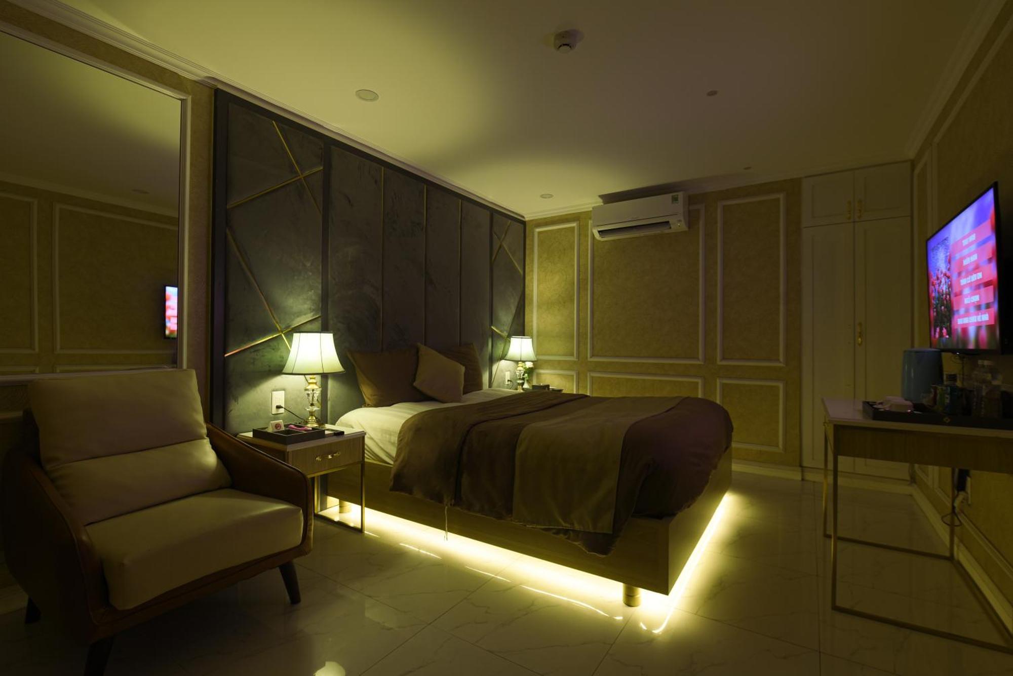 Hotel Chiic House 1 - Khach San Tinh Yeu Da Nang Esterno foto