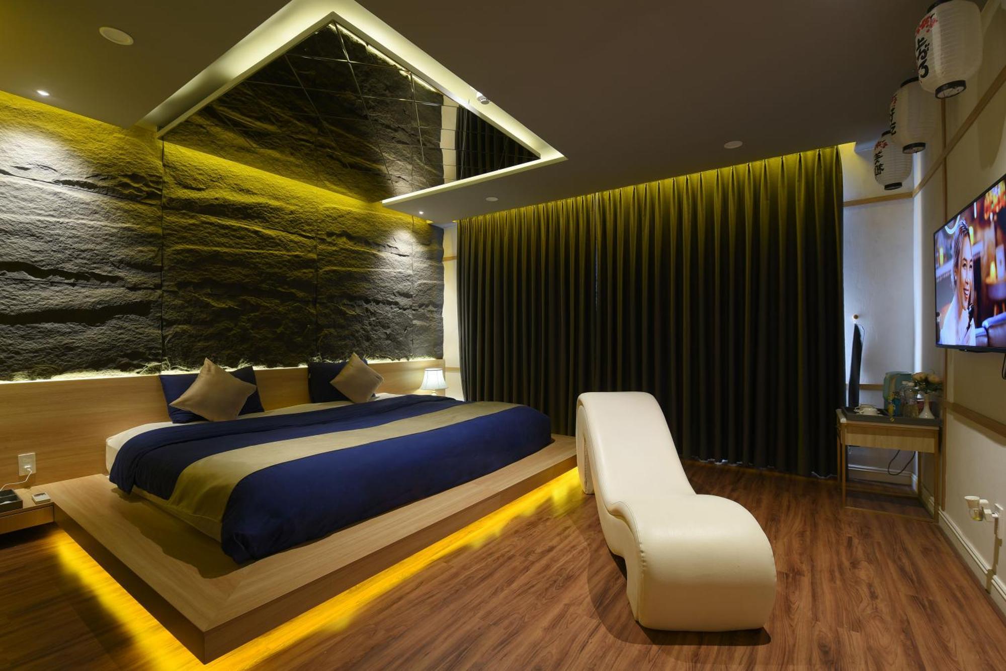 Hotel Chiic House 1 - Khach San Tinh Yeu Da Nang Esterno foto